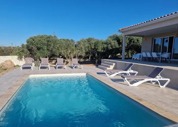 Neuve Piscine Privee Chauffee Bonifacio (Corsica)